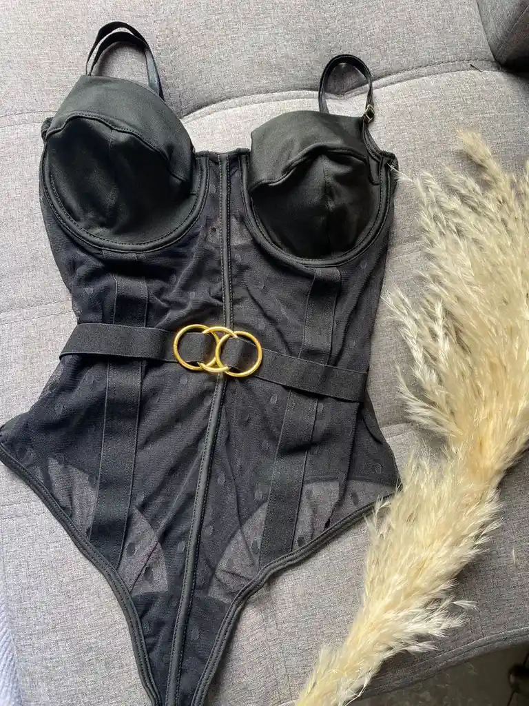 Body Mallatex Con Cinturon Bodie Encaje