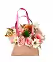 Flores De Rosas En Cartera Con Peluche