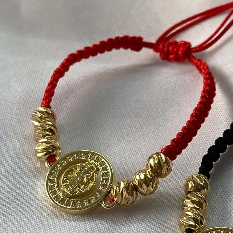 Pulsera San Benito Oro Laminado