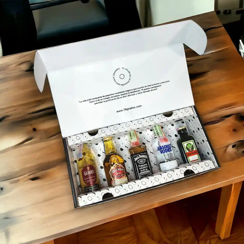 Caja Premium De 5 Mini Botellas De Licor (referencia #1)