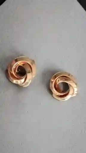Aretes Nido