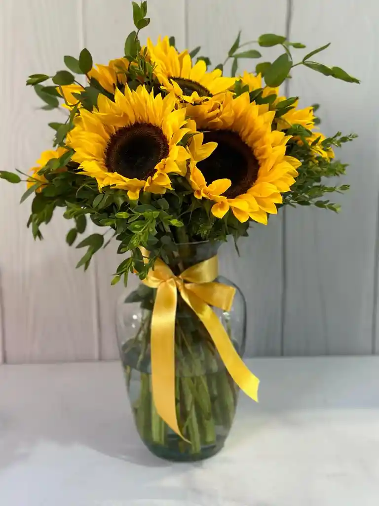 Florero De Girasoles