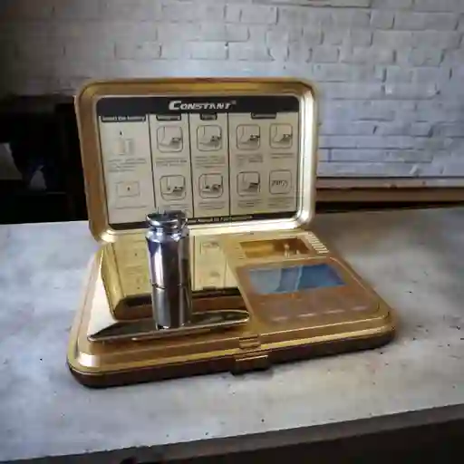 Gramera Digital Dorada Constant Modelo 14192-678c + Pesa Calibradora