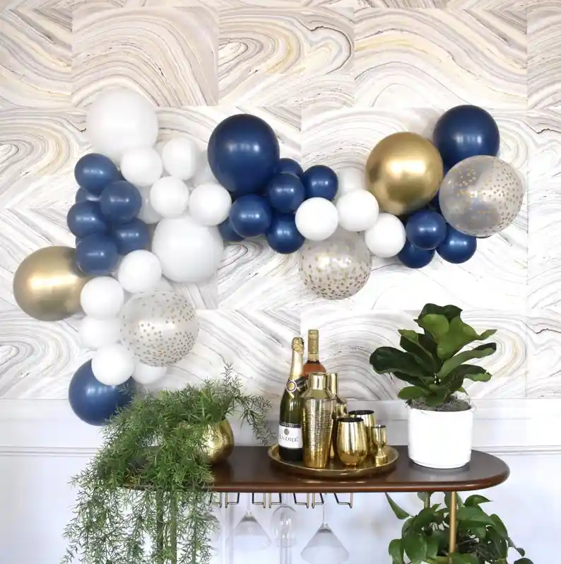 Semi Arco De Globos Azul Dorado Blanco Decoración Oficina