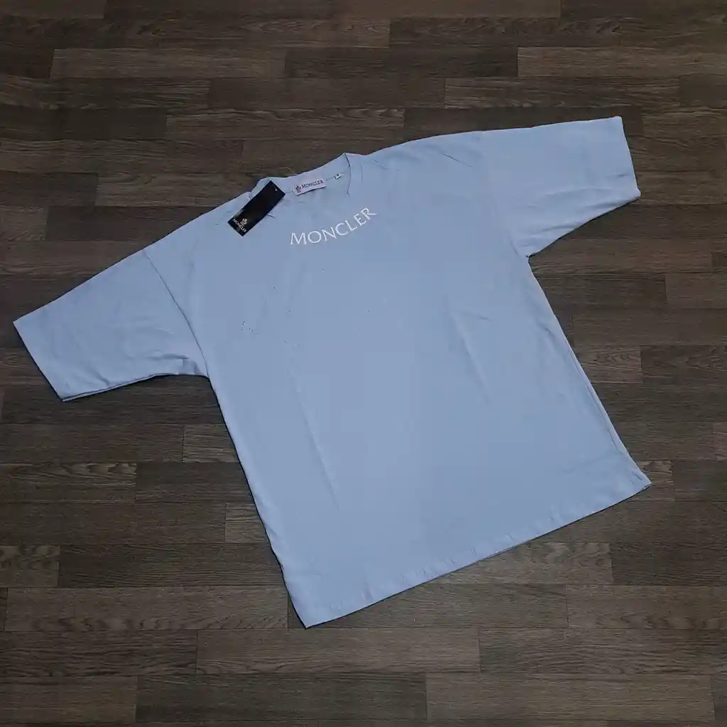 Camiseta Moncler Oversize