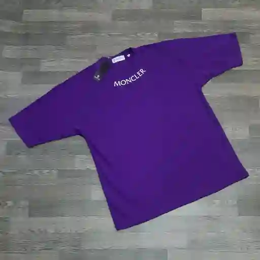 Camiseta Moncler Oversize