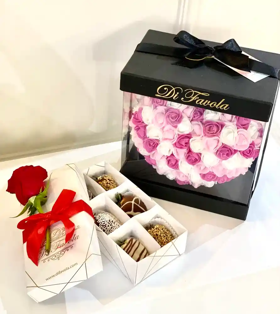 Combo Corazon De Rosas En Foamy Tricolor + Caja X 6 Fresas Con Chocolate.