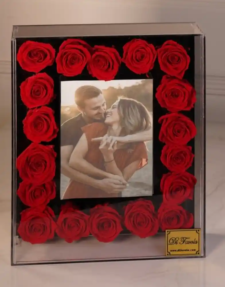 Porta Retratos Fondo Negro Con Rosas Preservadas Rojas , Con Foto Personalizada!