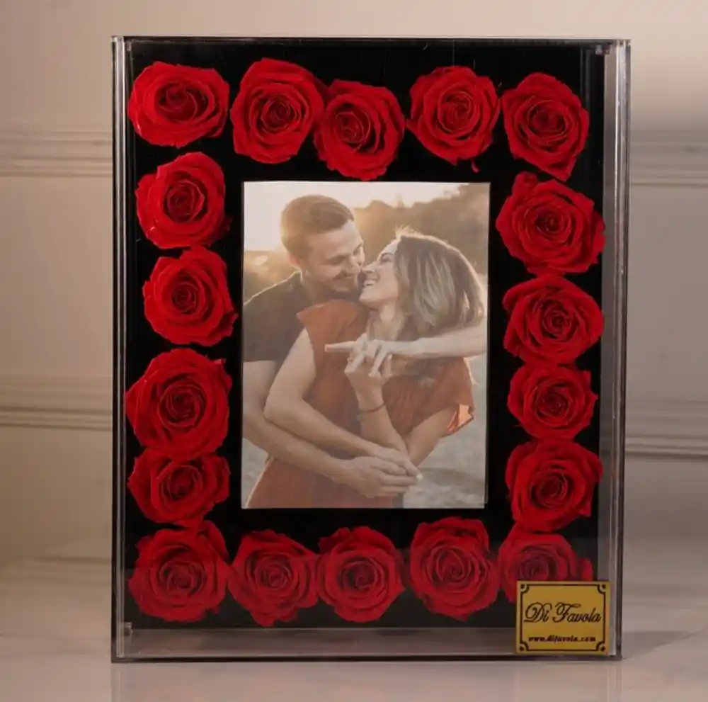 Porta Retratos Fondo Negro Con Rosas Preservadas Rojas , Con Foto Personalizada!