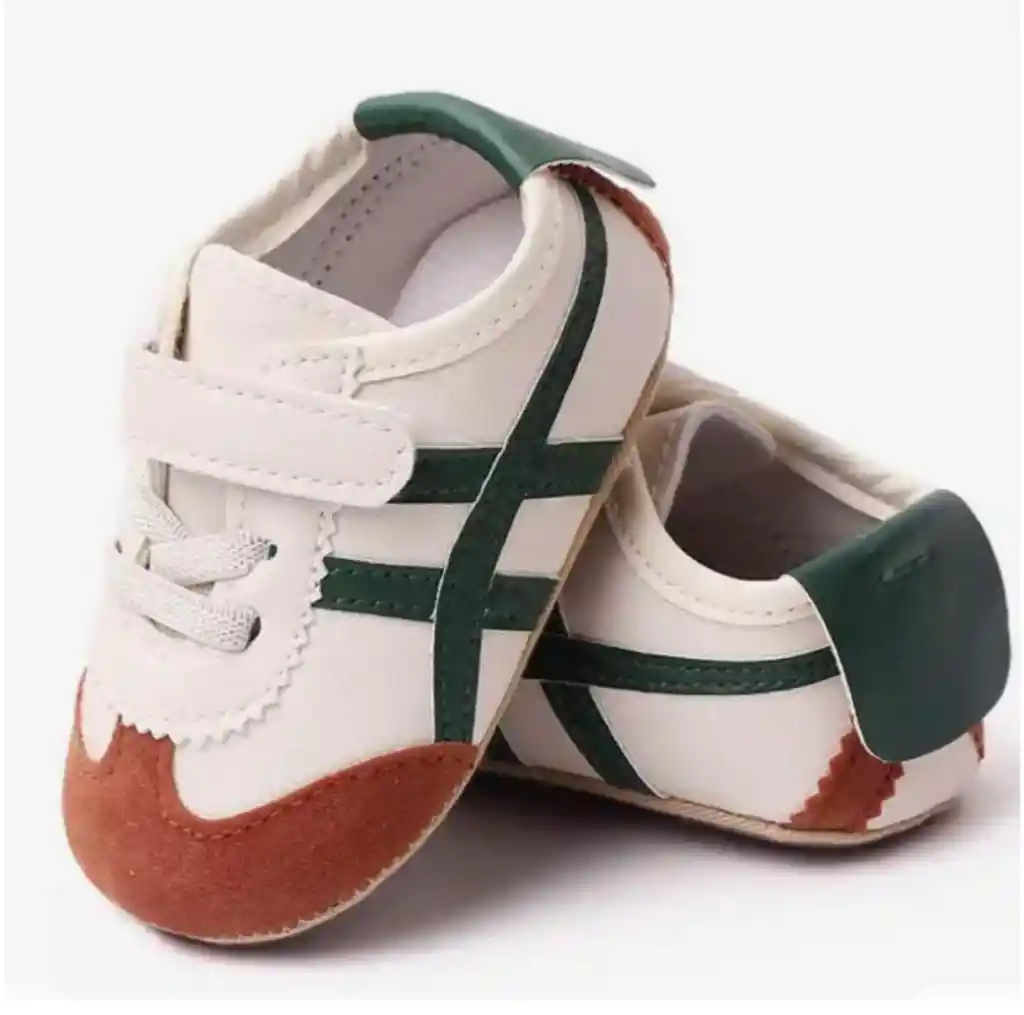 Zapato Para Bebe Blanco Líneas Verdes, Talla 2(12.5cm)