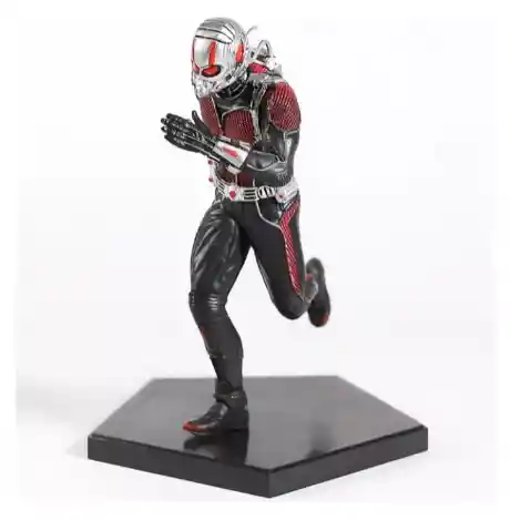 Figura De Accion Hombre Hormiga / Ant-man En Pvc 16 Cm