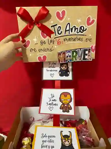 Caja Amor Marvel