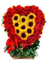 Corazon De Rosas Y Girasoles