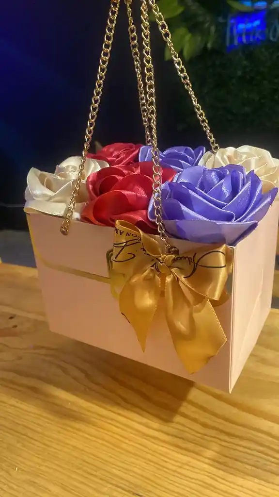 Bolso De Flores Para Mamá