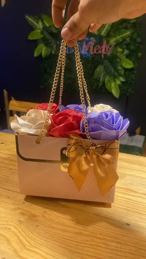 Bolso De Flores Para Mamá