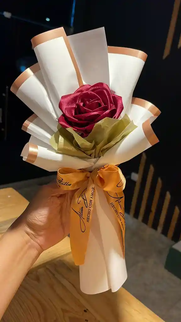 Bouquet Individual — Un Detalle Simple Que Enamora