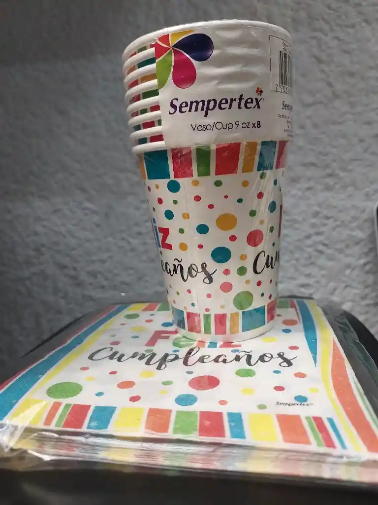 Servilletas X 16 Y Vasos 9onz X 8 Feliz Cumpleaños