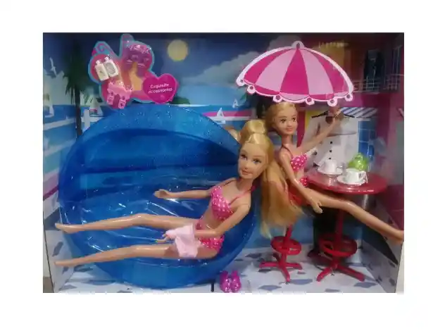 Muñeca Defa Lucy Con Piscina, Fiesta Junto Al Mar