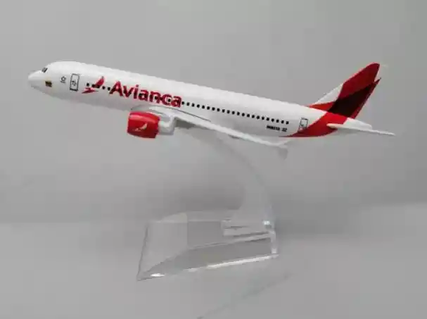 Avion Pequeño Metalico De Acero Coleccionable De Avianca 320 - Largo 16cm + Soporte