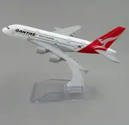 Avion Pequeño Metalico De Acero Coleccionable De Spirit Of Australia Qantas - Largo 16cm + Soporte