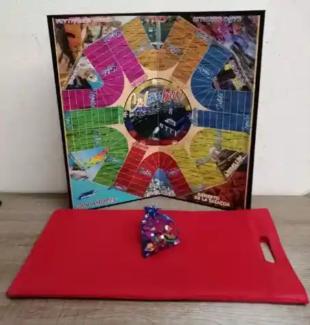 Parqués Magnético Plegable 6 Puestos Y Escalera 50x50