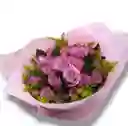20 Rosas Moradas Con Follaje