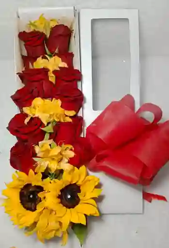 Caja De Girasol Y Rosa