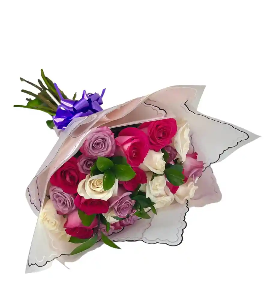Flores De Rosas Y Peluche Kuromi