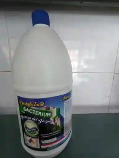 Desinfectante 4ta Generacion Bacterium Aroma: Pino X 2 Lt