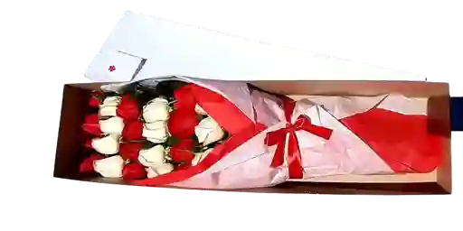 Caja De Rosas Entre Roja Y Blanca