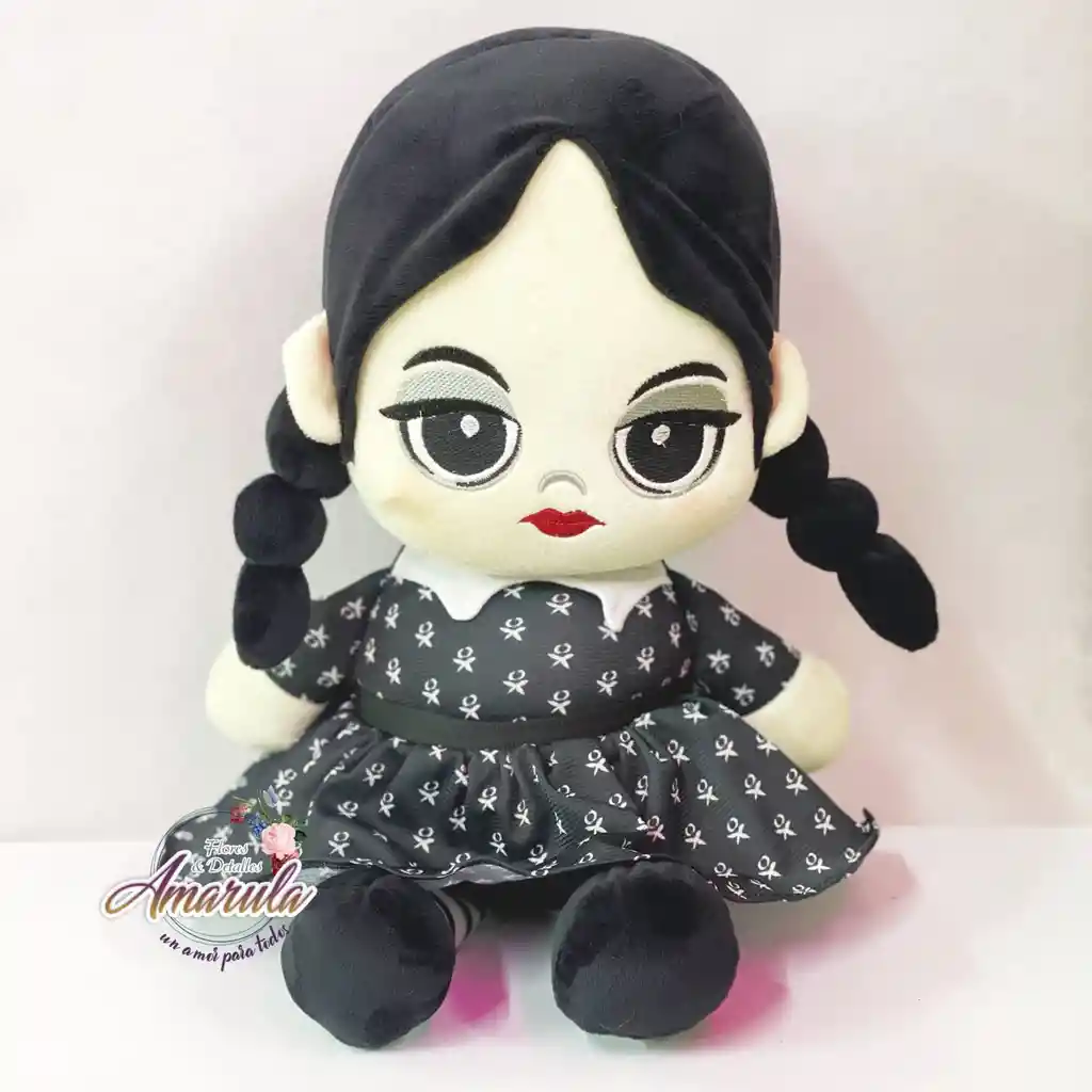 Peluche Merlina