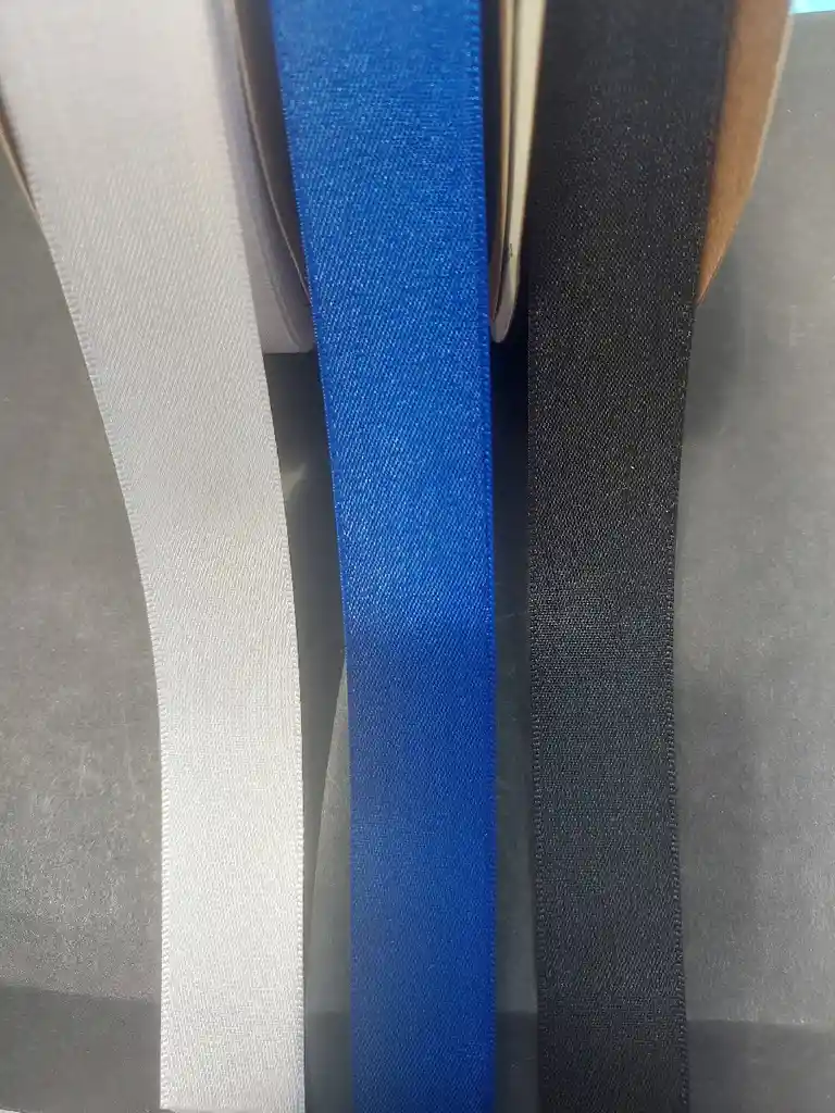 Cinta Satin 2.5 Cm X 5 Mts ( Blanco Ò Azul )