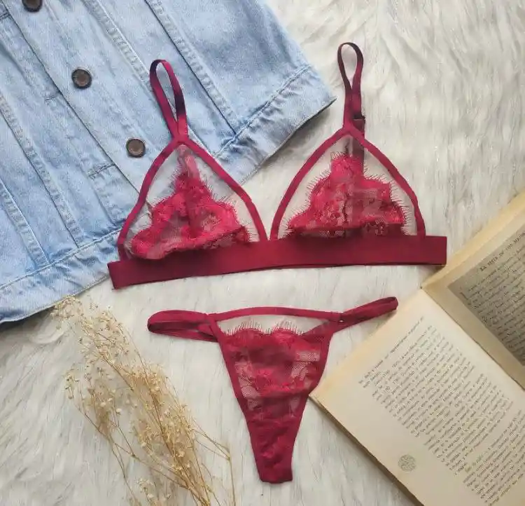 Conjunto Ropa Interior En Encaje Con Trasnparencia Lenceria