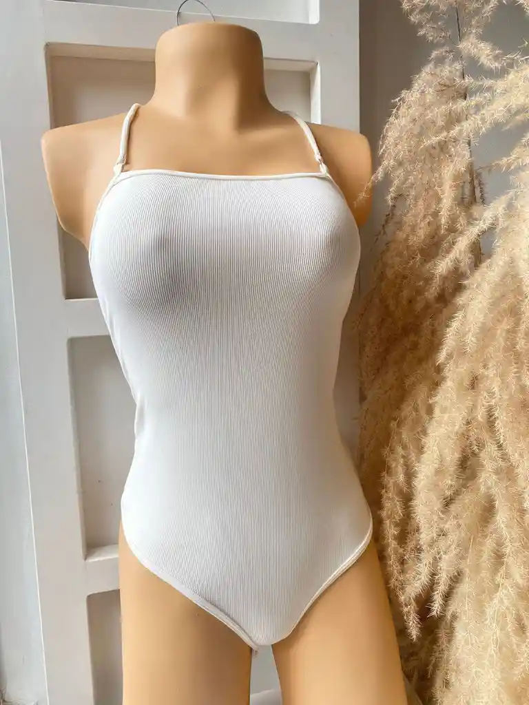 Body Ref Camil