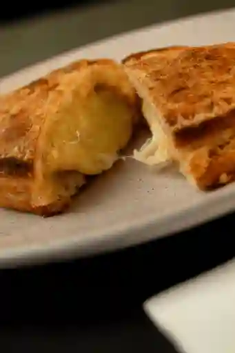 Pan Mariana 4 Quesos