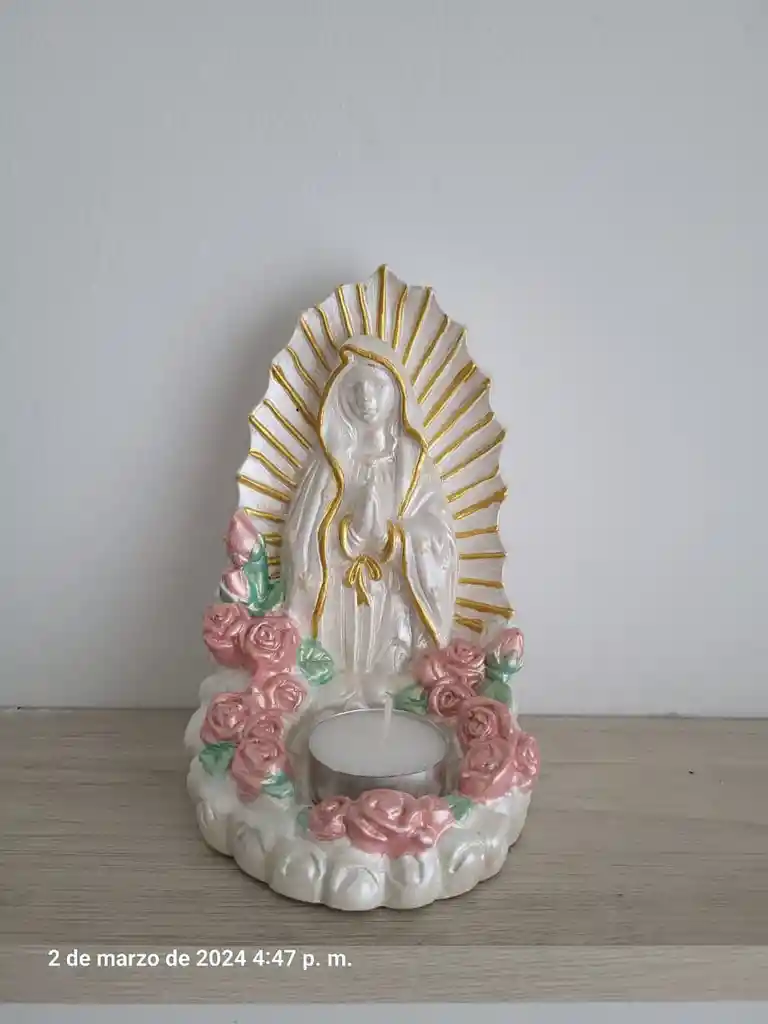 Virgen De Guadalupe Medio Cuerpo Mas Vela De Pebetero