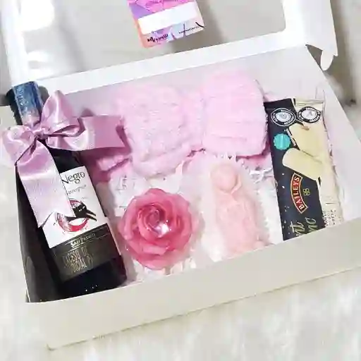 Mujer Mini Spa Vino