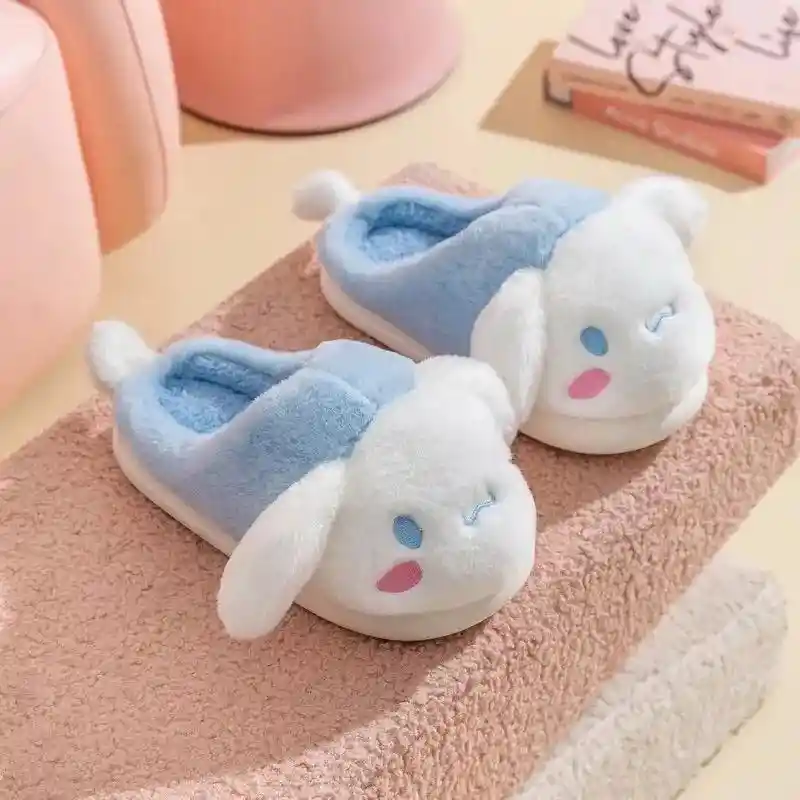 Pantuflas Cinnamoroll Sanrio Suela Antideslizante (talla 36-37)