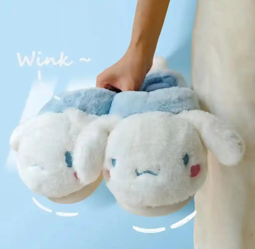 Pantuflas Cinnamoroll Sanrio Suela Antideslizante (talla 36-37)