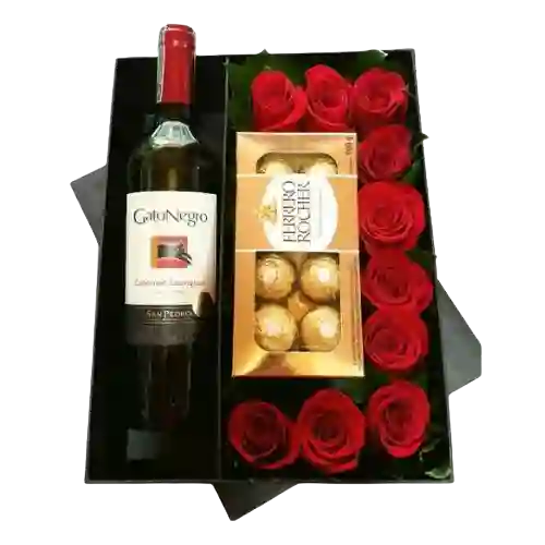 Rosas En Caja Con Vino Gato Negro Y Chocolates Ferrero Rocher