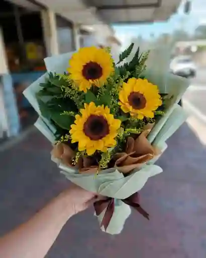 Bouquet De 3 Girasoles Para El Dia De La Mujer