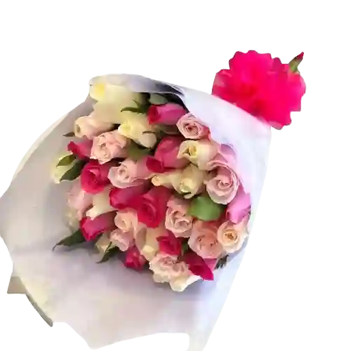 Rosas Variadas En Bouquet