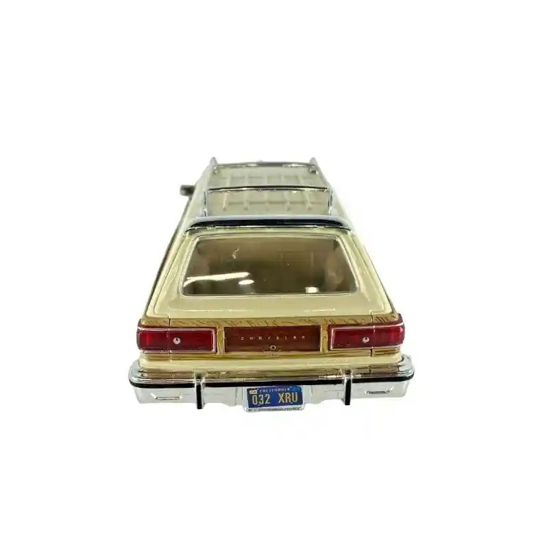 Juguete Coleccionable Camioneta Grande Crysler Lebaron 1979 Color Beige Ref: 73331 Escala 1:24 Metalico Con Retroceso - Largo X 22cm Juego, Juguete, Coleccion, Vehiculo, Regalo, Cumpleaños, Amor, Feliz Dia, Metal, Sonido, Resistente