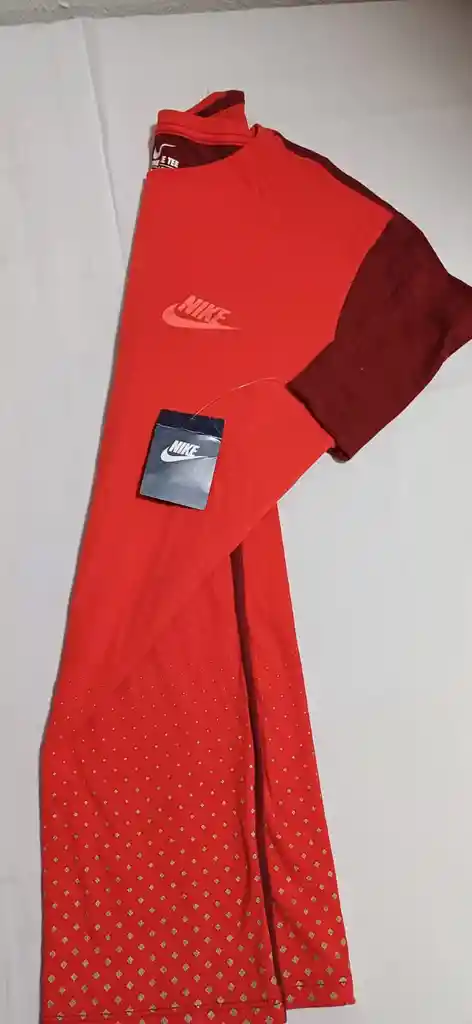 Camiseta Cuello Redondo