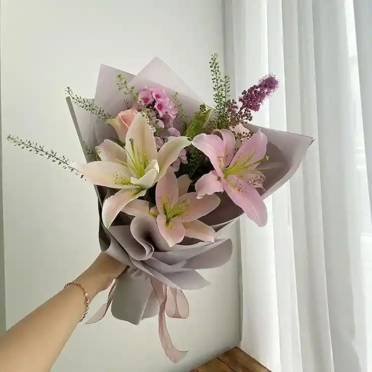 Bouquet De Lirios De Exportacion