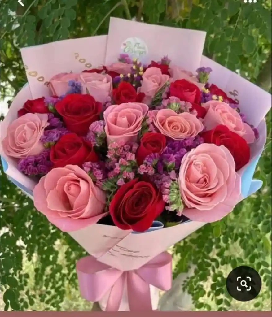 Bouquet De Rosas