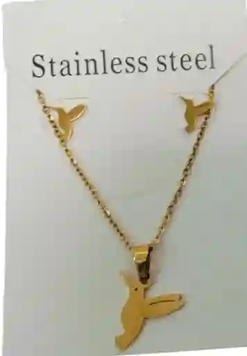 Juego Cadena, Dije Y Aretes En Acero Diseño Colibri