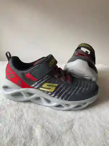 Tenis Skechers Niño Talla 32