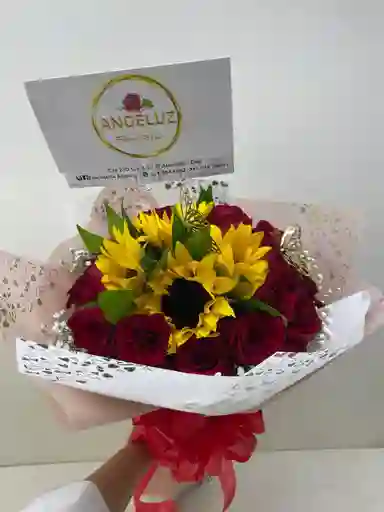 Bouquet De Rosas Y Girasoles
