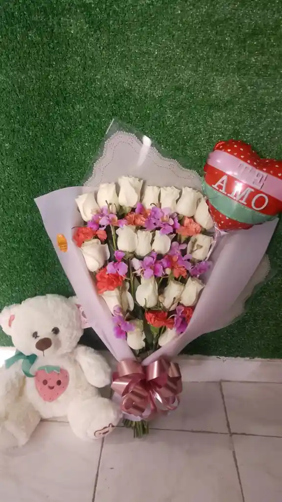 Bouquet Con Rosas Blancas Orquidea, Peluche, Globo